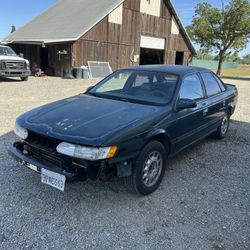 1995 Ford Taurus