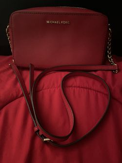 Michael Kors Purse / Crossbody