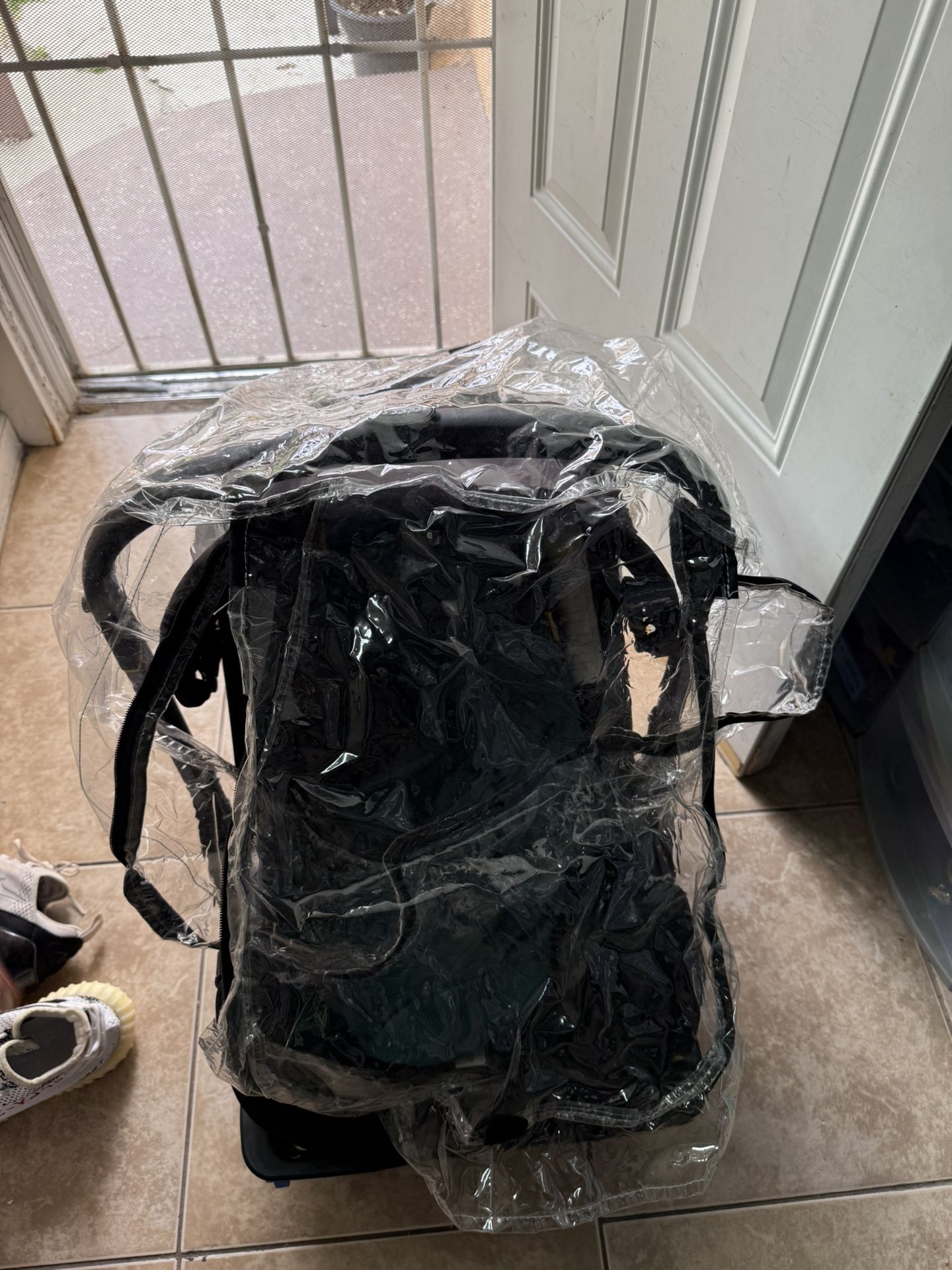 Dona Stroller & Base