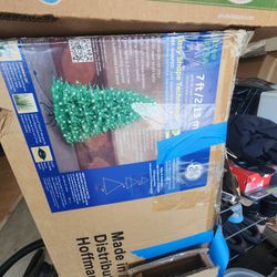 GE Christmas Tree With Lights 7.5 Full