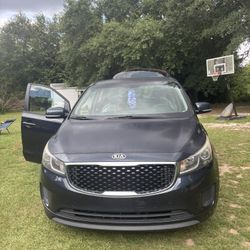 2017 KIA Sedona