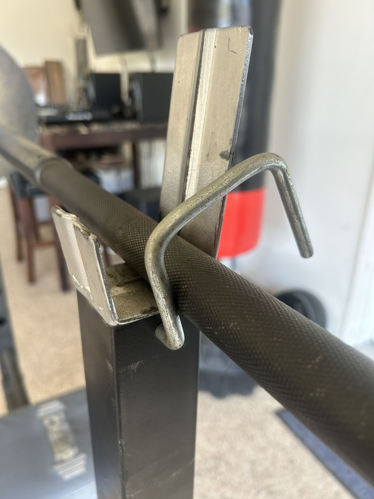 Weight Bench + Bar