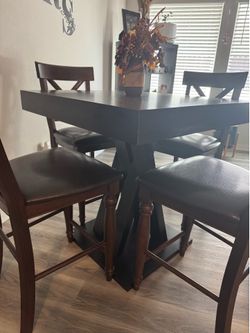 Tall dining table with 4 chairs