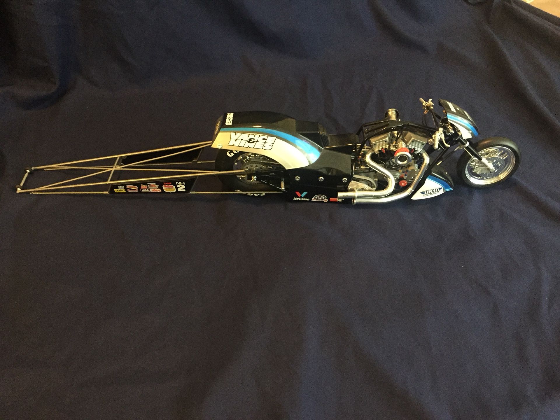 Vance & Hines Harley Davidson Top Fuel 1/9 Doug Vancel Drag Bike