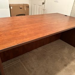 Alera Medium Cherry Desk, 71x35x29