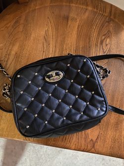 Betseyville Quilted Purse