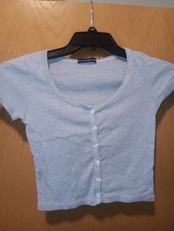 Women's Size Medium. Brandy Melville Crop Top