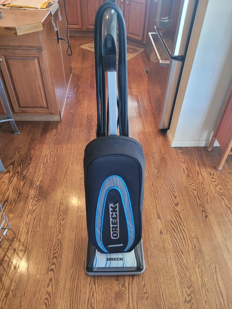 Oreck XL vacuum cleaner