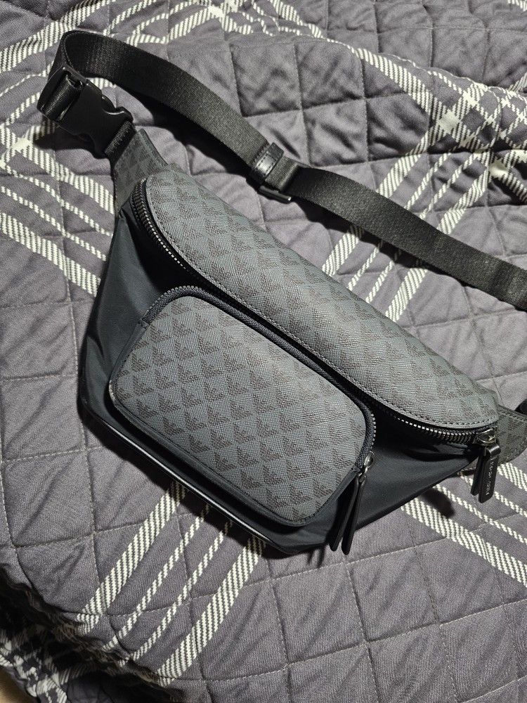 Armani Pouch