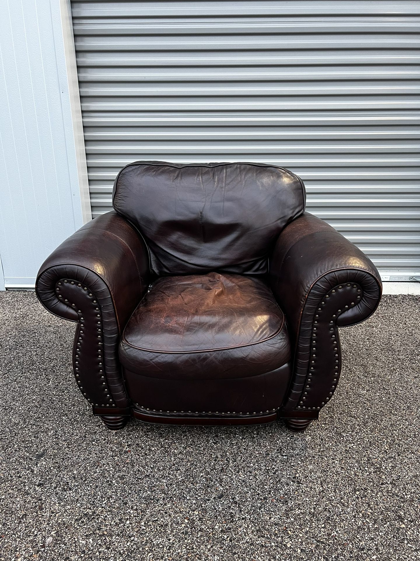 Beautiful Brown Leather Chair! ***Free Delivery***