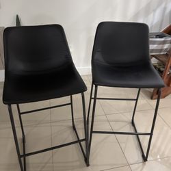 Ashley Bar Stools/ Sillas altas Ashley