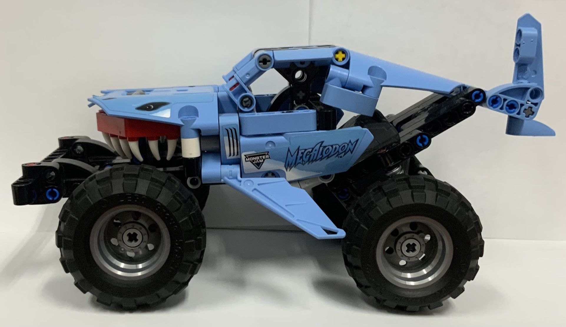LEGO Technic Monster Jam Megalodon (42134) Blue Shark Monster Truck