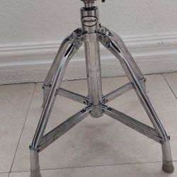 Drum Throne 