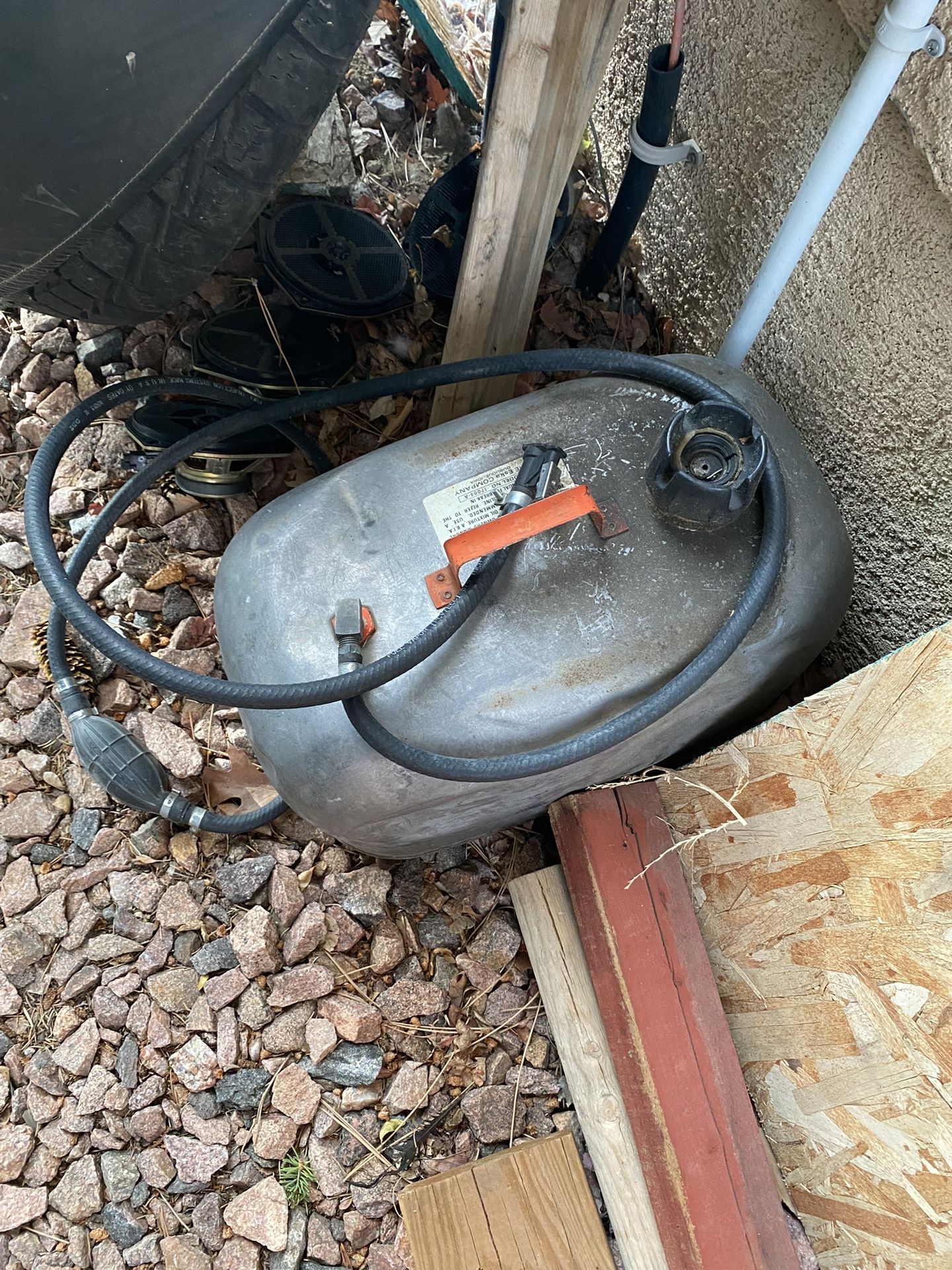 Portable Fuel Tank