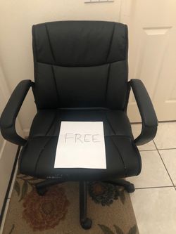 FREE: Black Leather Office Chair with Armrests