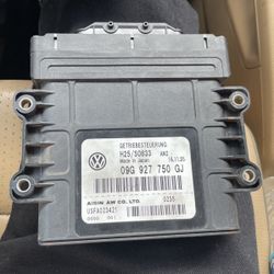 TCM VW JETTA 2.5