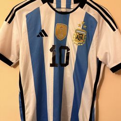Authentic Lionel Messi Argentina Jersey 🇦🇷 – Size M – Excellent Condition