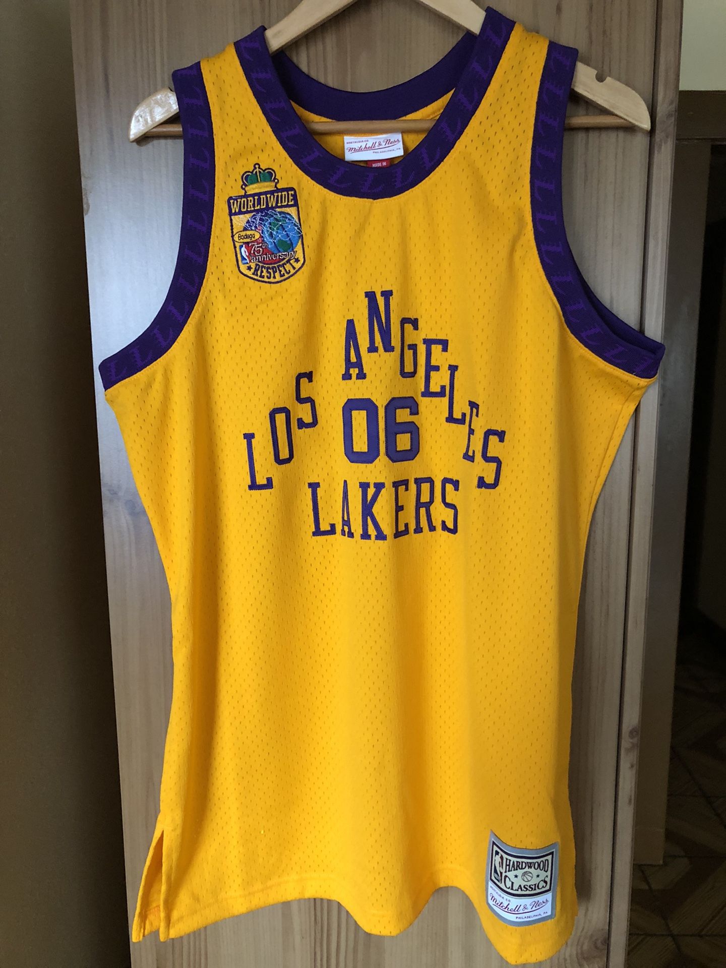 Mitchell and Ness Los Angeles Lakers 75th Anniversary My Towns Bodega Fashion Jersey Size Large NEW