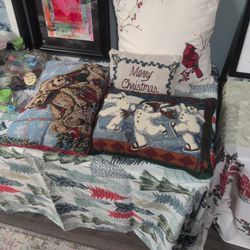Free Christmas Pillows 