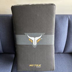 Mytra Fusion Strike Shield – Excellent Condition
