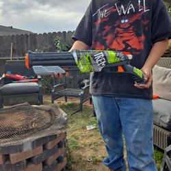 Nerf Gun