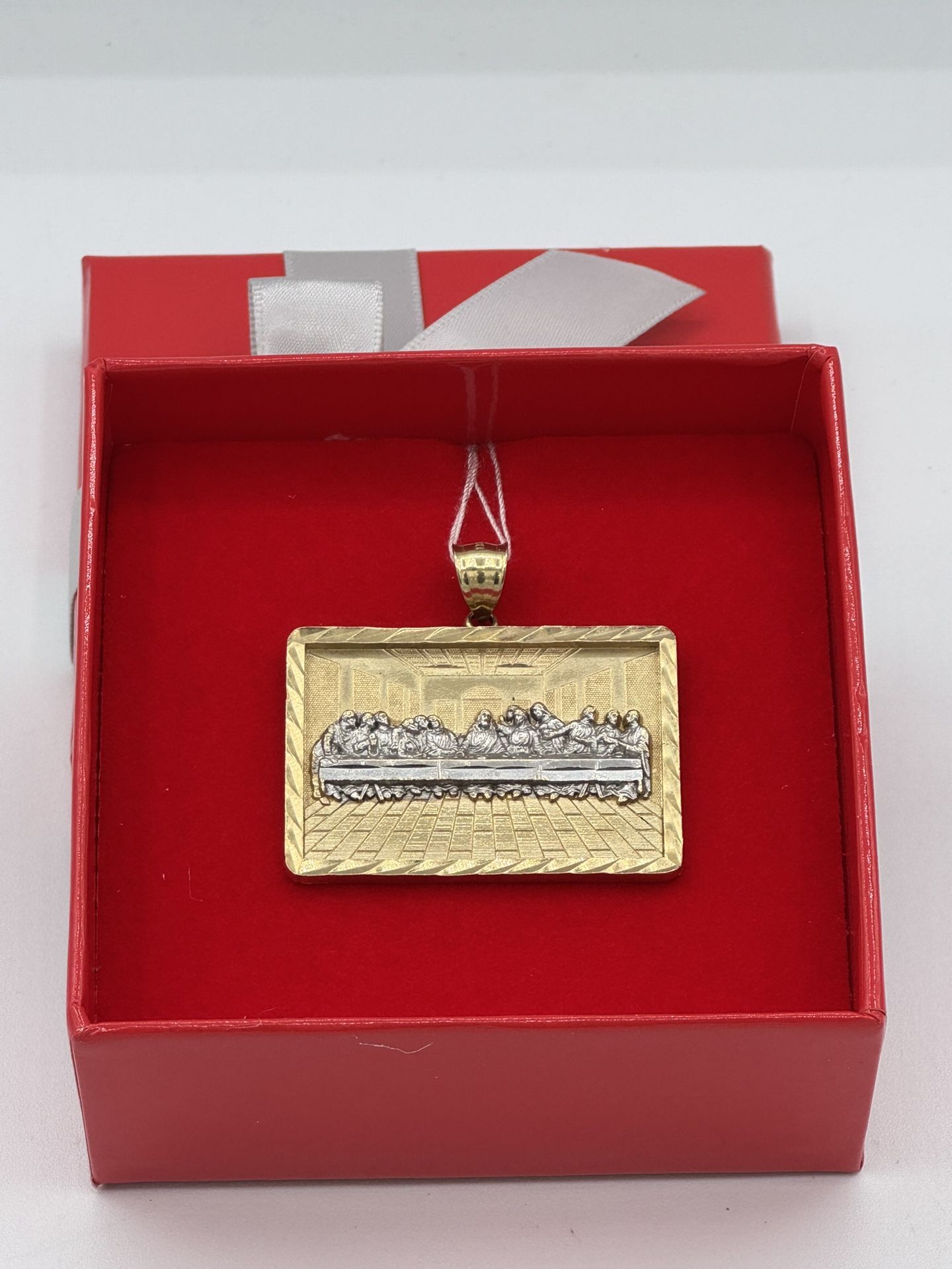 10k Gold Religious Pendant