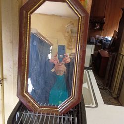 2 different mirrors