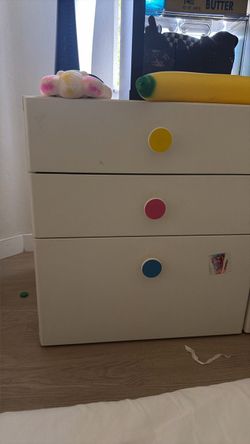 White 6-Drawer Dresser with Colorful Knobs
