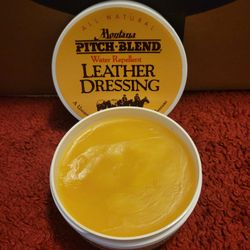 Leather dressing for boots