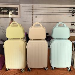 Two Piece Luggage Set With USB Charger 