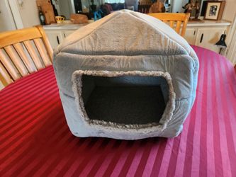 Cat lovers--small cat house