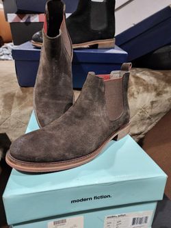 Modern fiction clearance irony chelsea boot