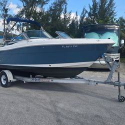 2014 22 Robalo DC dual console bowrider boat