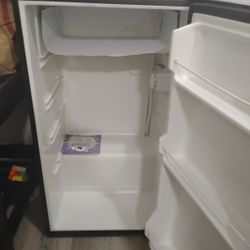 Haiser Small Refrigerator 