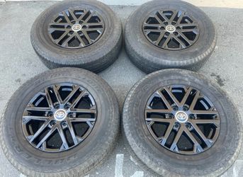18" Toyota OEM Tundra Sequoia Lexus GX 6X139 Black Wheels Bridgestone tires 274A