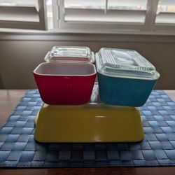 Pyrex Prime Color Refigerator Set