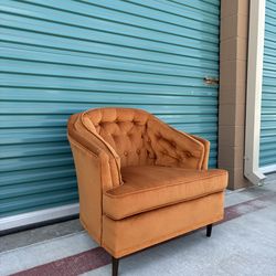 MCM Tufted Burnt Orange Barrel Club Chair •FREE DELIVERY•