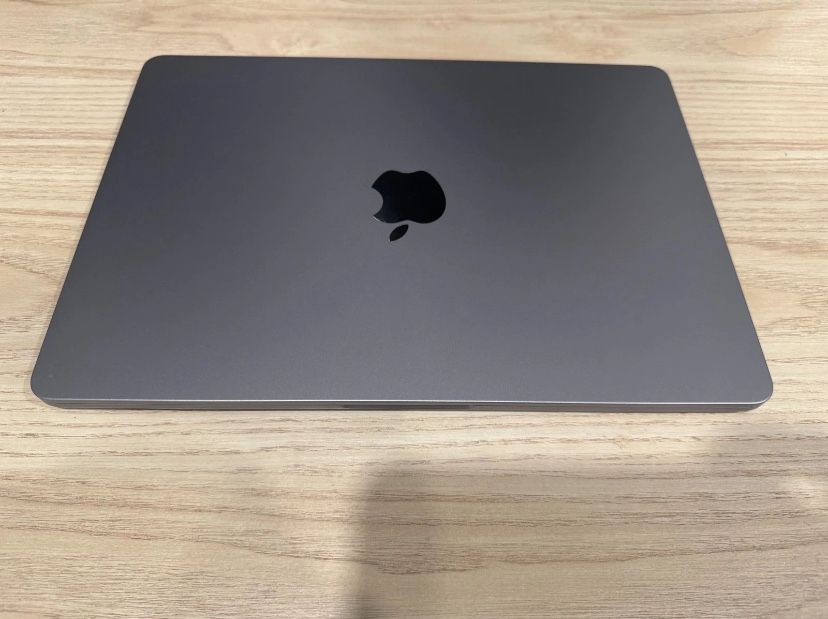 Apple Mack Book 24 Inch Display