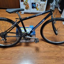DIAMONDBACK  Mens Bike