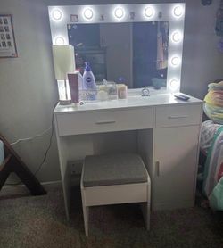 Vanity set