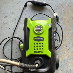 Greenworks 1600psi Pressure Washer