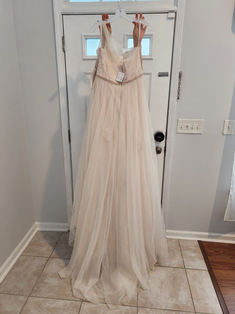 Brand New/Never Worn Bridal Dress, Size 14