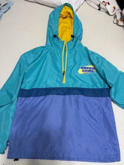 Dutch bros wind breaker