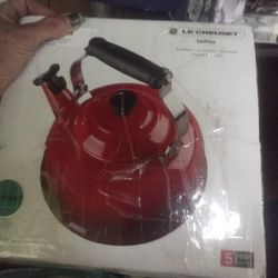 Le Creuset Kettle