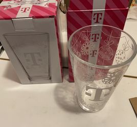 T Mobile Holiday glasses