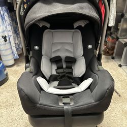 Nuna Pipa Car seat 