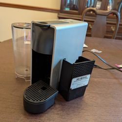 Nespresso Essenza Mini