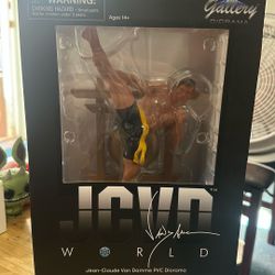 JCVD Dioramma