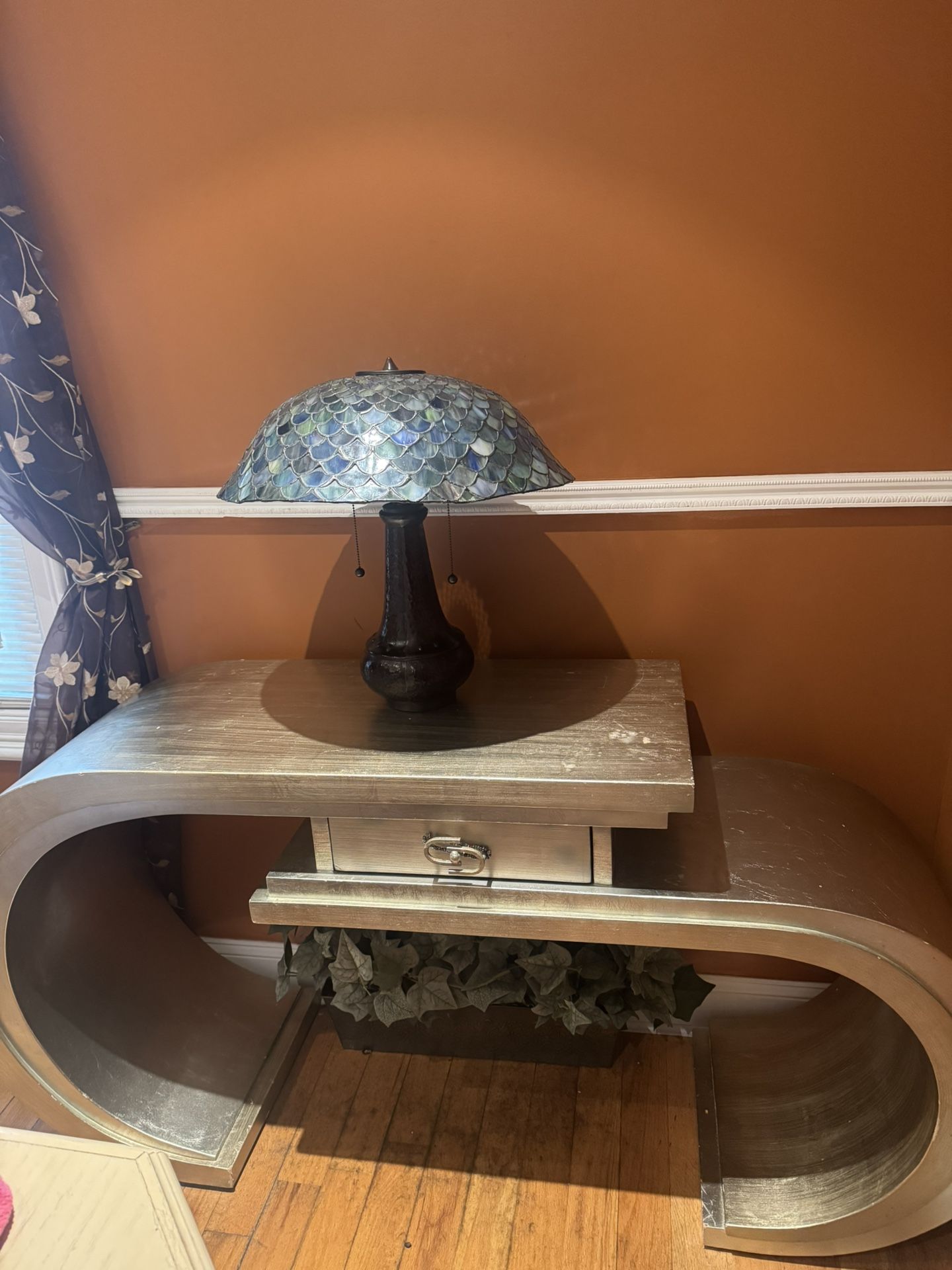 Accent Table 