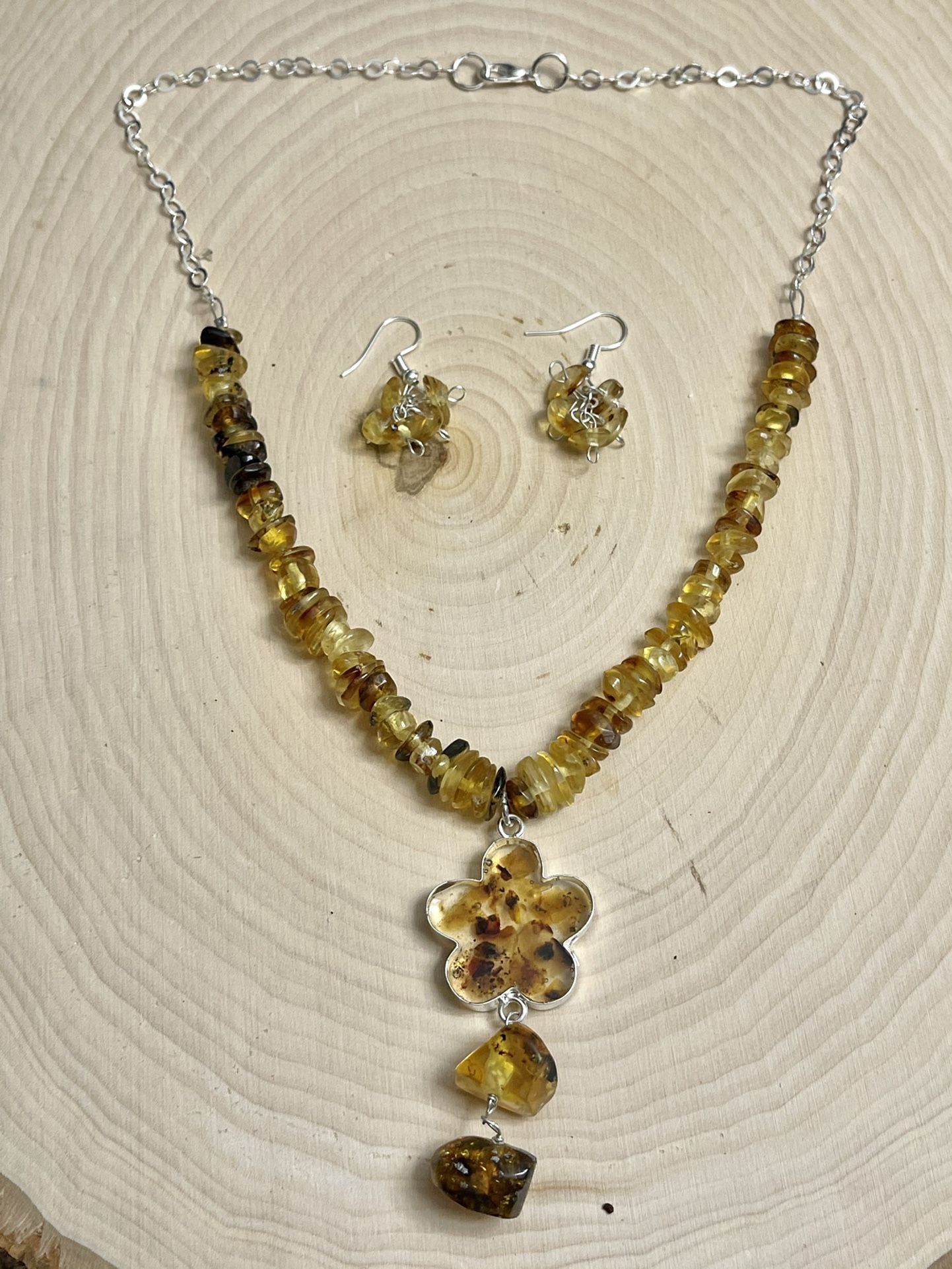 Set Of Necklace And Earrings With Authentic Amber From Chiapas 